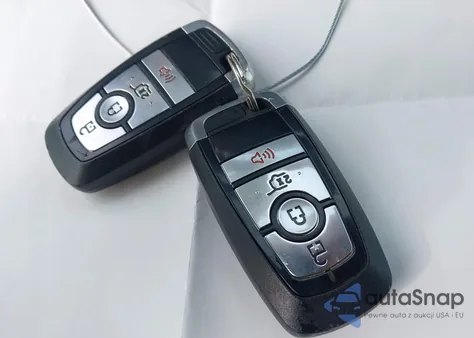 2021 Ford Explorer Xlt z USA, uszkodzony, nr VIN 1FMSK8DH3MGA51986